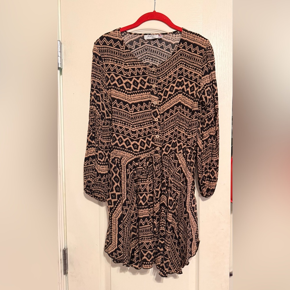 Chic Long Sleeve Dress with Geometric Pattern